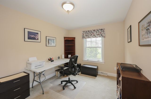 41 Farmwood Drive, Nashua, NH 03062
