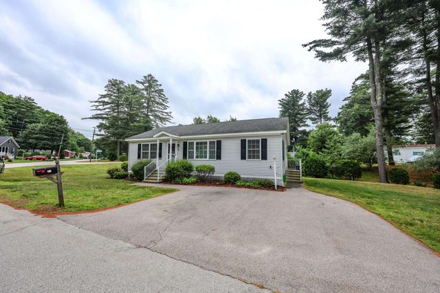 41 Farmwood Drive, Nashua, NH 03062