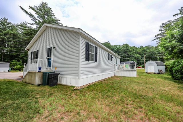 41 Farmwood Drive, Nashua, NH 03062