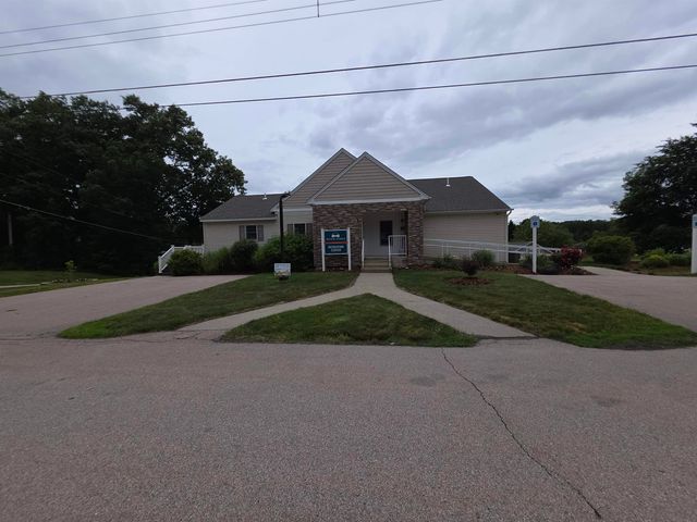 41 Farmwood Drive, Nashua, NH 03062