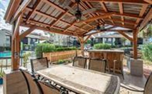 9009 Richmond Avenue 407, Houston, TX 77063