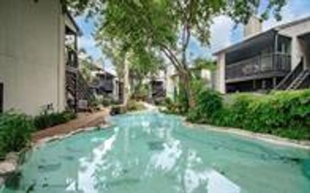 9009 Richmond Avenue 407, Houston, TX 77063