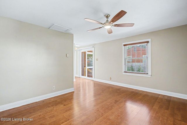 110 Brown Ave, Louisville, KY 40207