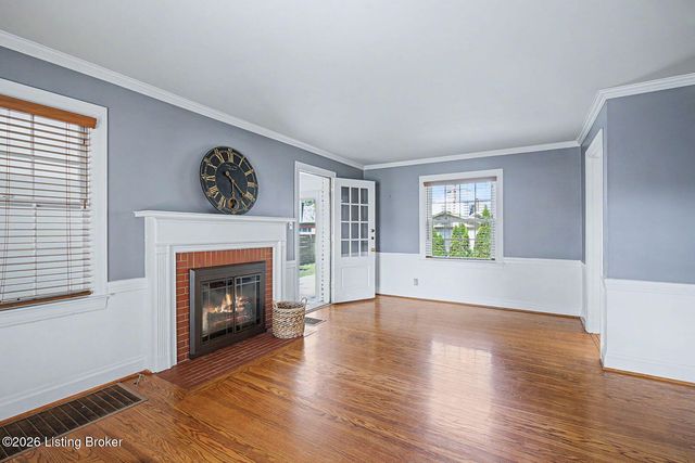 110 Brown Ave, Louisville, KY 40207