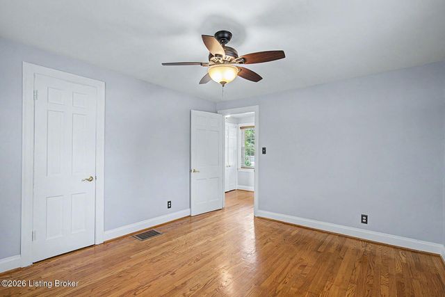 110 Brown Ave, Louisville, KY 40207