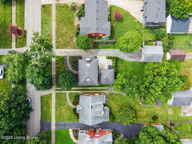 110 Brown Ave, Louisville, KY 40207
