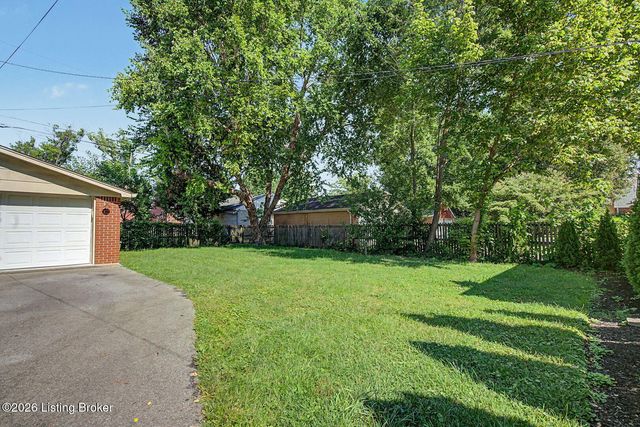 110 Brown Ave, Louisville, KY 40207