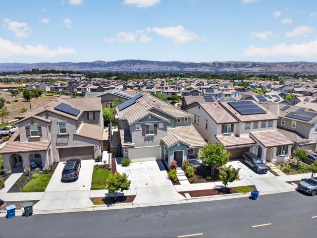 1265 Mirassou Lane, Gilroy, CA 95020