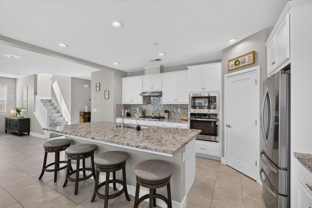 1265 Mirassou Lane, Gilroy, CA 95020