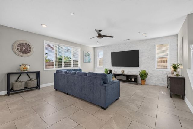 1265 Mirassou Lane, Gilroy, CA 95020