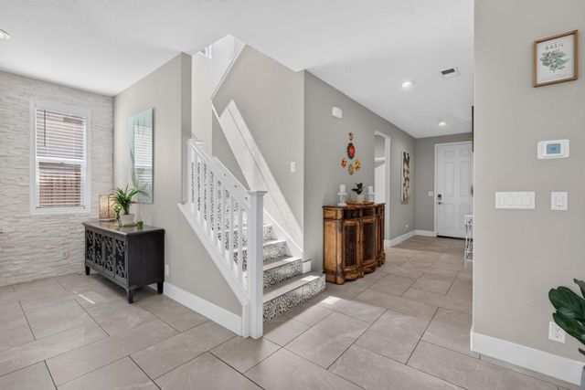 1265 Mirassou Lane, Gilroy, CA 95020