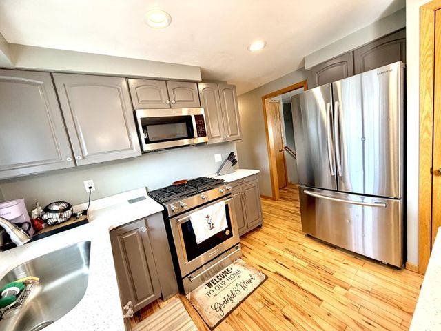 18203 Empire Trail, Farmington, MN 55024