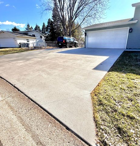 18203 Empire Trail, Farmington, MN 55024