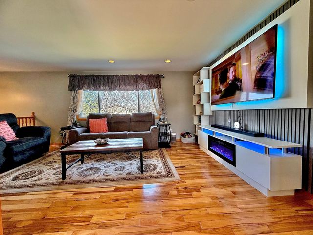 18203 Empire Trail, Farmington, MN 55024