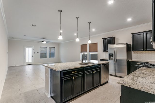 12445 Vista Rim, San Antonio, TX 78233