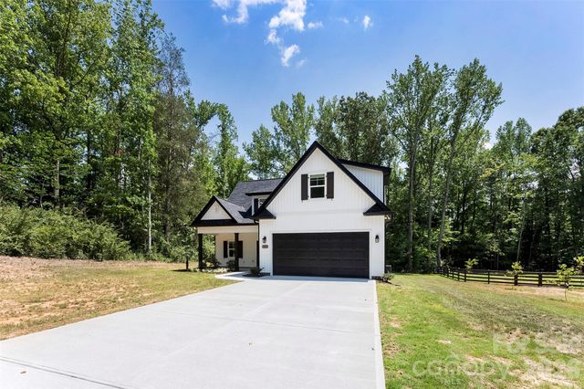 5005 Oconee Drive, Stanley, NC 28164