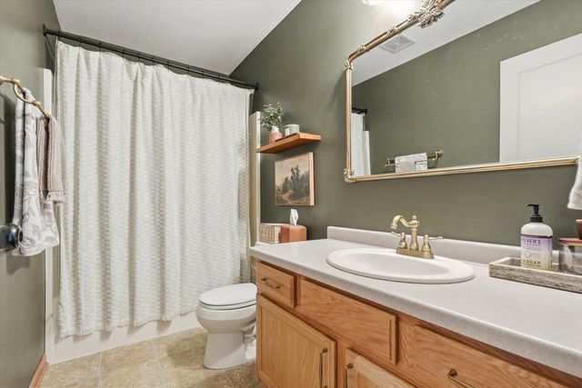 751 N Sandy LANE, Elkhorn, WI 53121