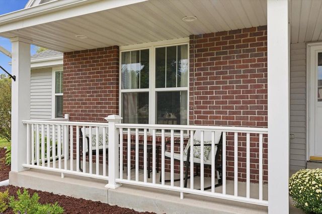 751 N Sandy LANE, Elkhorn, WI 53121