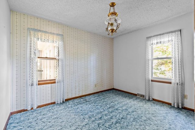 8903-3 General Baptist Road, Mountain Grove, MO 65711