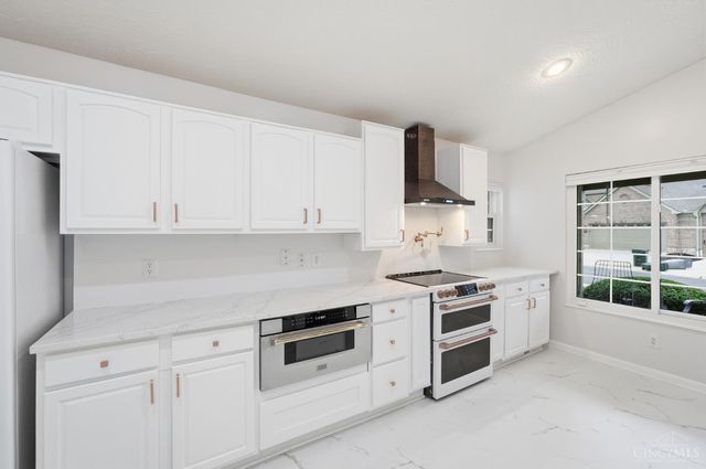 6560 Twin Lakes Drive, Mason, OH 45040