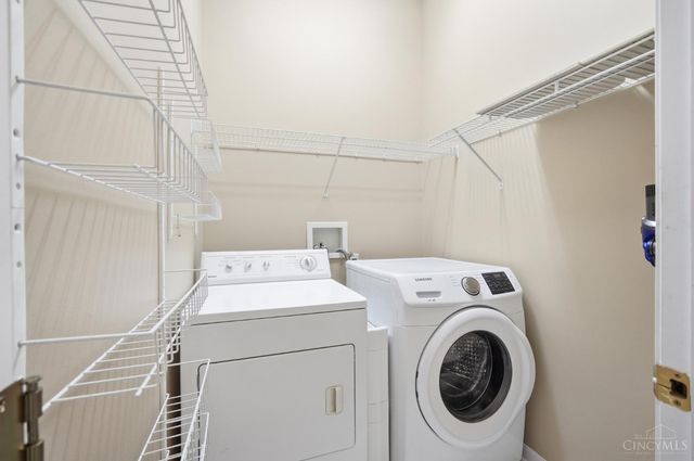 6560 Twin Lakes Drive, Mason, OH 45040