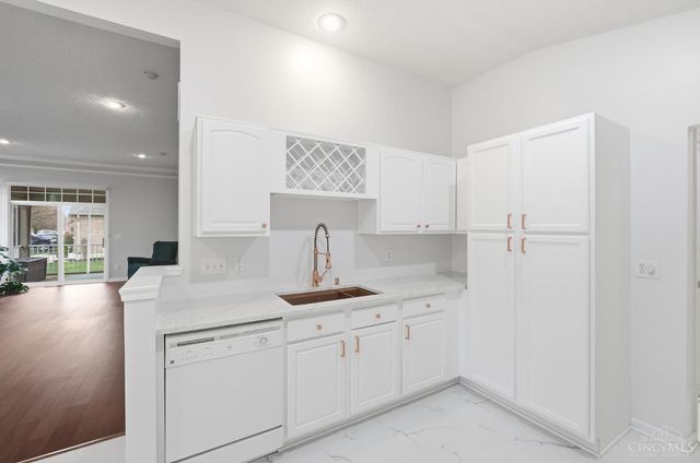 6560 Twin Lakes Drive, Mason, OH 45040