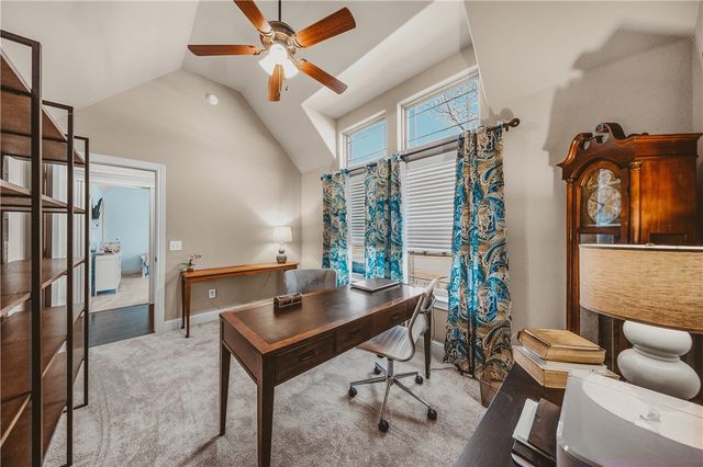 3301 Stonepoint Avenue, Bentonville, AR 72713