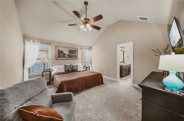 3301 Stonepoint Avenue, Bentonville, AR 72713