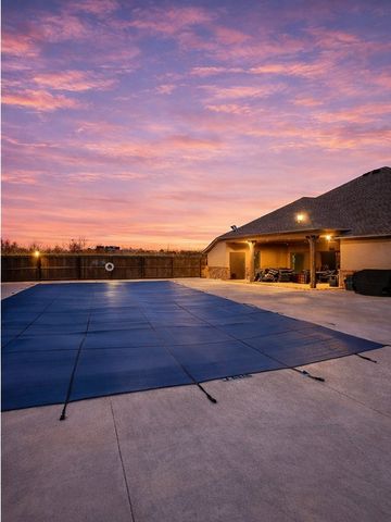 3301 Stonepoint Avenue, Bentonville, AR 72713