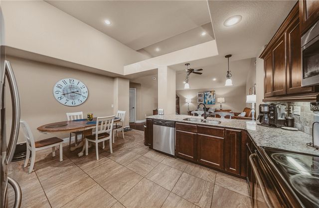 3301 Stonepoint Avenue, Bentonville, AR 72713