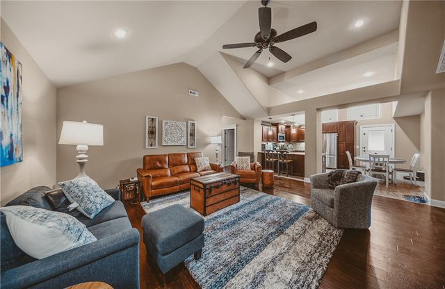 3301 Stonepoint Avenue, Bentonville, AR 72713