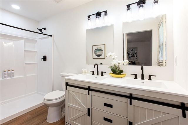 1318 Needmore Street SW, Conyers, GA 30012