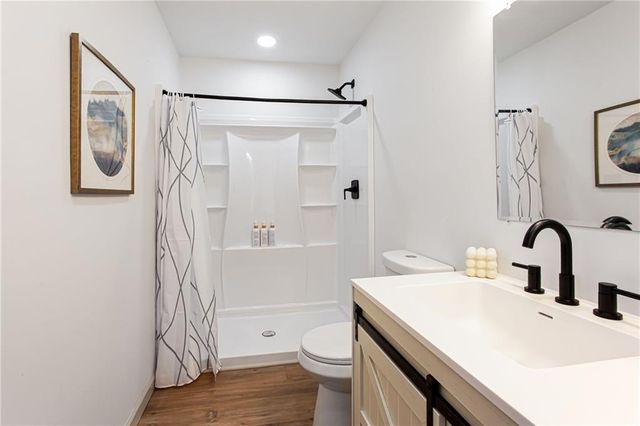 1318 Needmore Street SW, Conyers, GA 30012