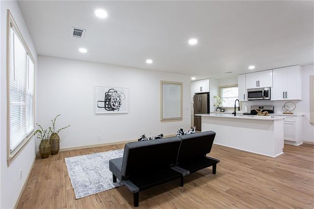 1318 Needmore Street SW, Conyers, GA 30012