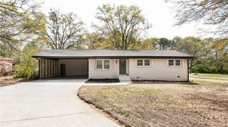 1318 Needmore Street SW, Conyers, GA 30012