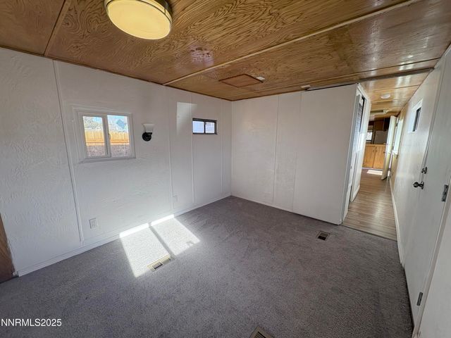 5884 Leon Drive, Sun Valley, NV 89433