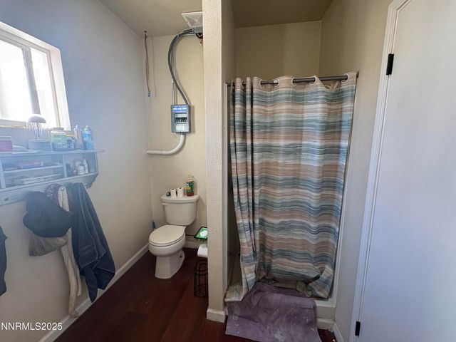 5884 Leon Drive, Sun Valley, NV 89433