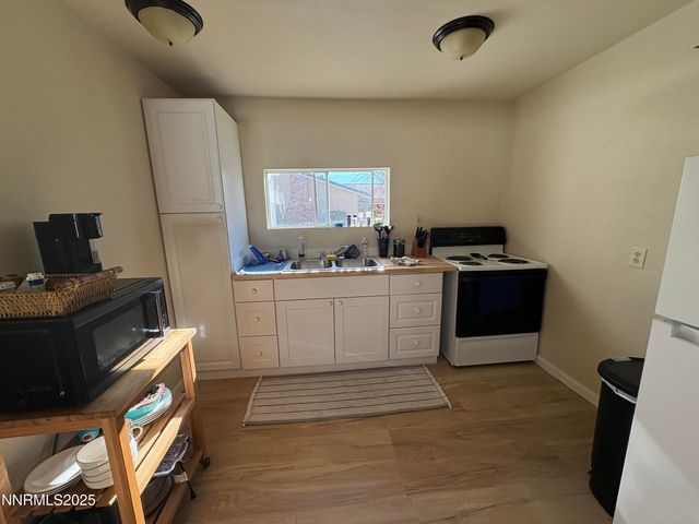 5884 Leon Drive, Sun Valley, NV 89433