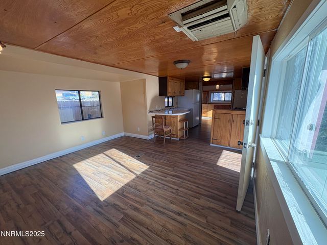 5884 Leon Drive, Sun Valley, NV 89433