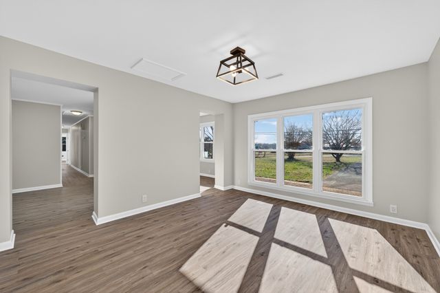 8 Prospect Rd, Fayetteville, TN 37334