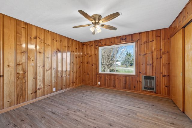 8 Prospect Rd, Fayetteville, TN 37334