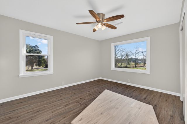 8 Prospect Rd, Fayetteville, TN 37334