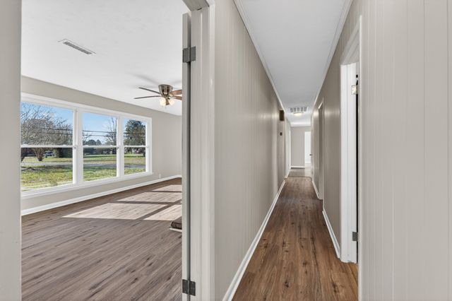 8 Prospect Rd, Fayetteville, TN 37334