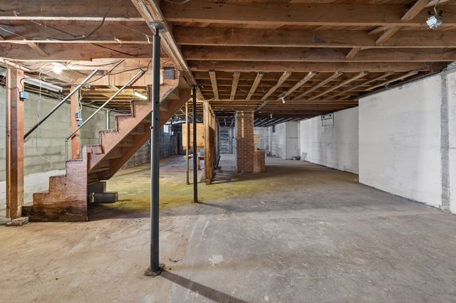 8 Prospect Rd, Fayetteville, TN 37334