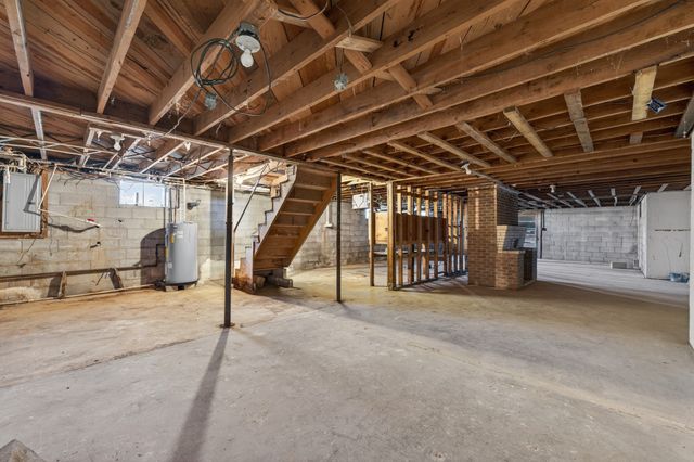 8 Prospect Rd, Fayetteville, TN 37334