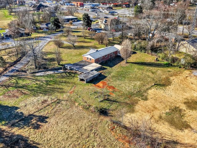 8 Prospect Rd, Fayetteville, TN 37334