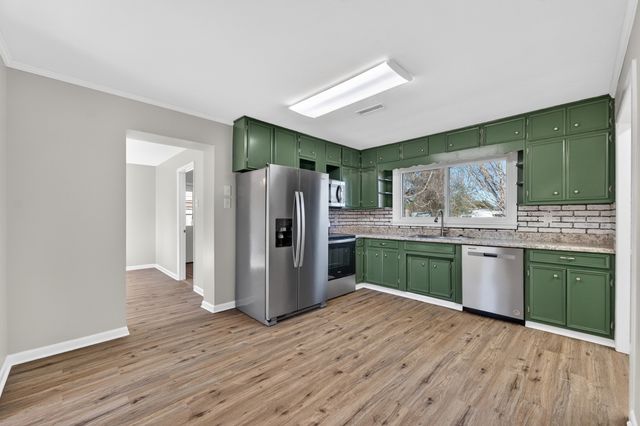 8 Prospect Rd, Fayetteville, TN 37334