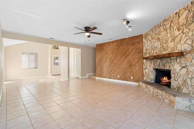 4044 ROSE PETAL LANE, Orlando, FL 32808