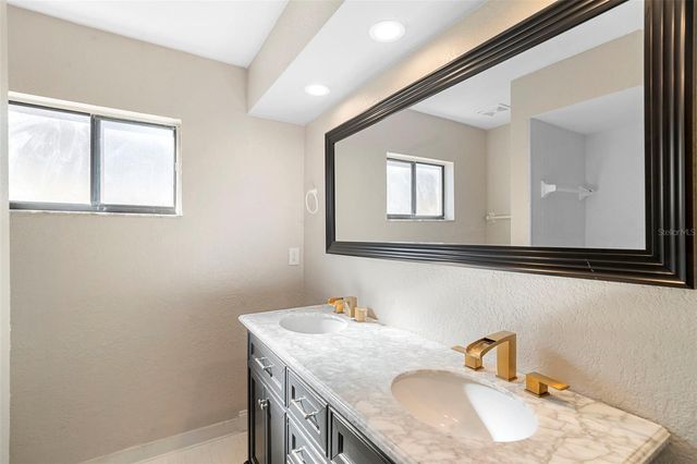 4044 ROSE PETAL LANE, Orlando, FL 32808