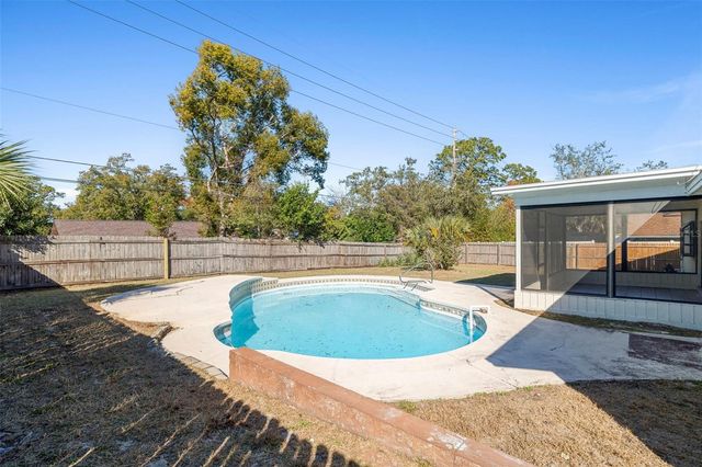 4044 ROSE PETAL LANE, Orlando, FL 32808